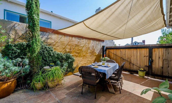 San Luis Obispo Casa | Casa en el centro con patio