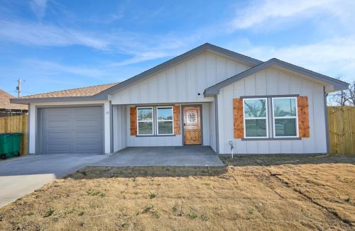 San Angelo Casa | Downtown Elegance: 2-BR Home - San Angelo, Texas