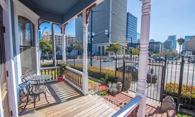 Cortez Hill Casa | Downtown Historic Victorian Beauty!