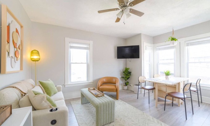 Portsmouth Casa | Downtown House Sleeps 10 with 3 King Beds and More