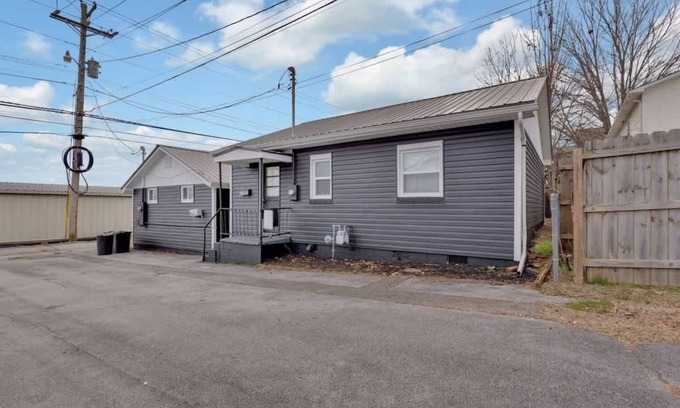 Lenoir City Casa | Not So Tiny Home Historic Lenoir City