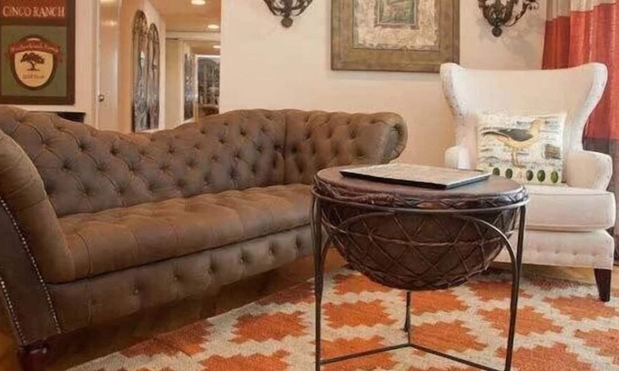 Waller Creek District Condominio | Situado en el centro Downtown Poolside Getaway En La Terminal Ferroviaria condominios en Austin