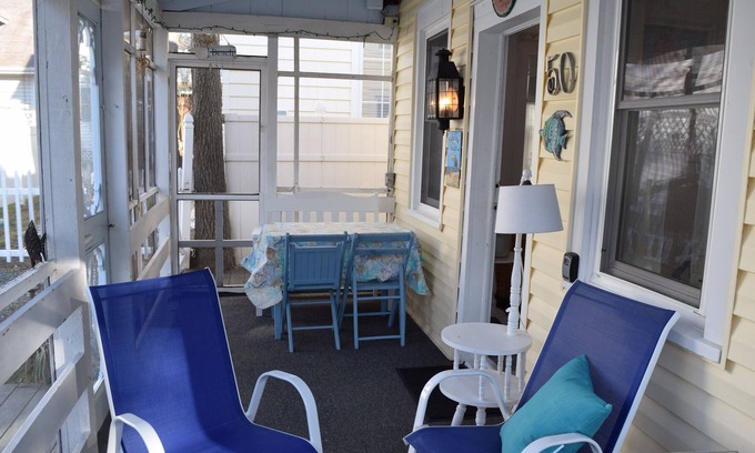 Rehoboth Beach Casa | UBICADO EN EL CORAZÓN DE REHOBOTH 2BR RENOVATED BEACH HOUSE!