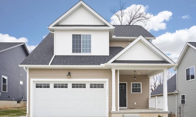 Doylestown Casa | Doylestown Delight-beautiful, new, fully equipped 4BR, in quiet neighborhood
