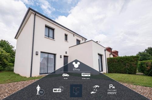 Montevrain Villa | Dream house Disneyland Paris