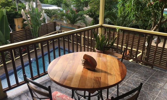 Placentia Apartamento | Driftwood Gardens Guesthouse