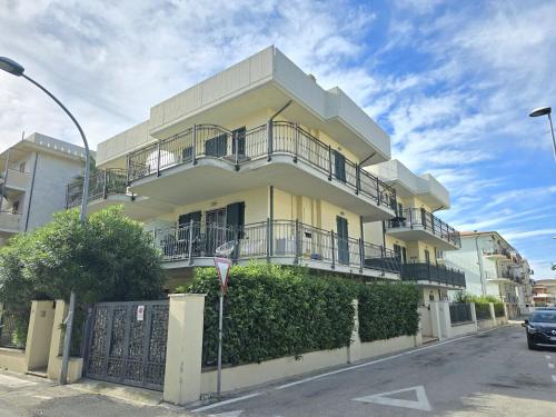 Porto d'Ascoli Apartamento | Dublino Apartment, 1 fila mare Rif A545