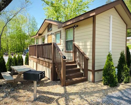Gatlinburg Otro | Dudley Creek RV Resort