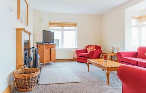 Tullaghan Casa | Duncarbury Heights - 4 Bedroom Detached House