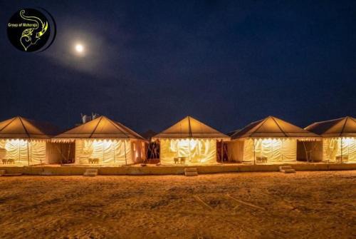 Amar Sagar Pol Complejo | Dunes Heritage Desert Camp