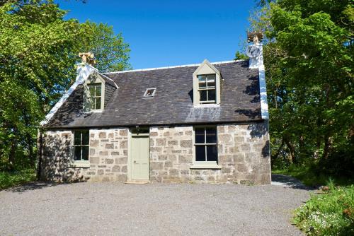Caroy Casa | Dunvegan Castle Gardens Cottage