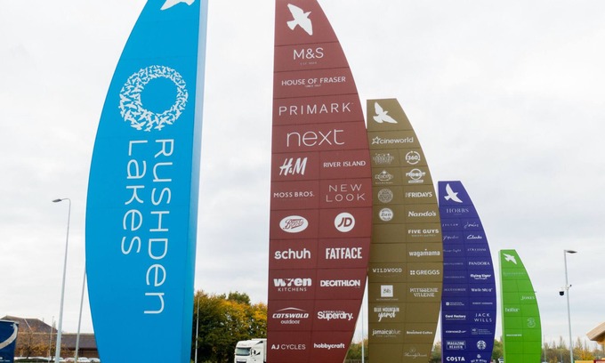 Raunds Apartamento | Dúplex-2 Bedroom Maisonette-Apartamento-Baño en la habitacion