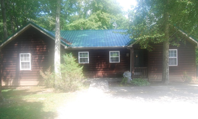 Russell Springs Cabina | Duplex Cabin A & B (Both Sides) @ LakePointe Resort