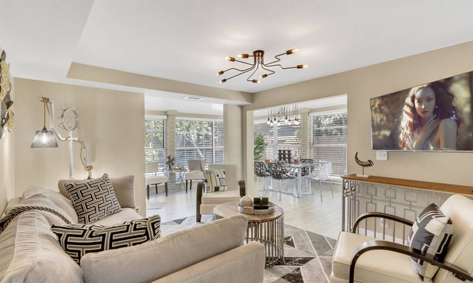 Tarpon River Casa | Duplex - hot tub, near Las Olas Blvd