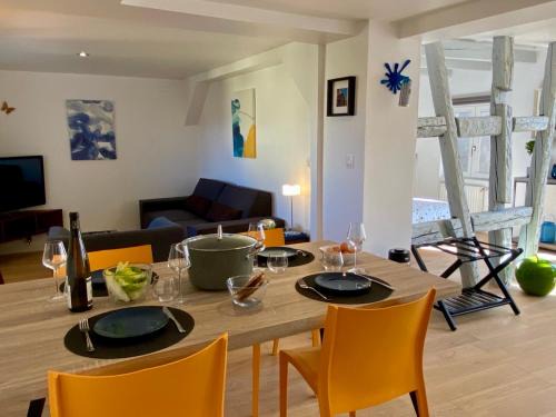Wettolsheim Apartamento | DUPLEX Le 12 - Appartement avec terrasse dans le vignoble - 5 mn du centre de Colmar