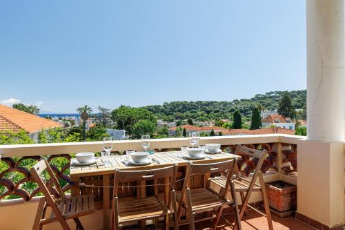 Cap-d'Antibes Apartamento | Duplex with View on the Cap d'Antibes