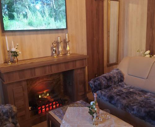 Gniezno Casa | Dworek Biała Dama Klimatyczne Pokoje