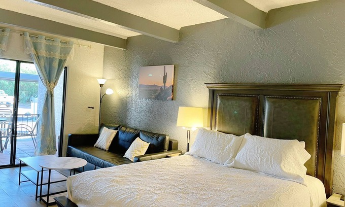 Scottsdale Condominio | E. Central Scottsdale Suite Close to Top Attractions
