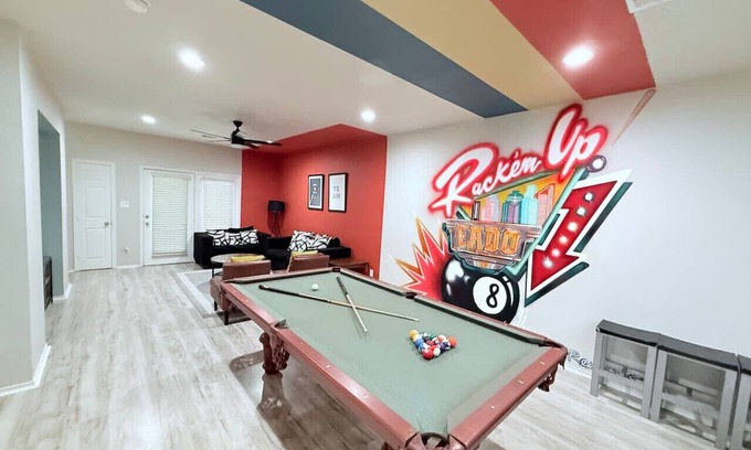 East Downtown Houston Villa | 1115 Palmer Street, Houston