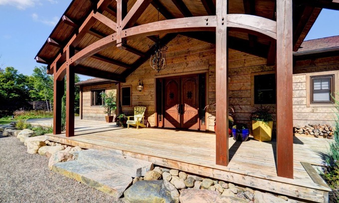 Eagle Lake Cabaña | Eagle Lake Executive Retreat - Luxury Haliburton Lakefront for Extended Stays