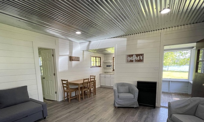 Eagle River Cabaña | Eagle River Chain Private Cottages