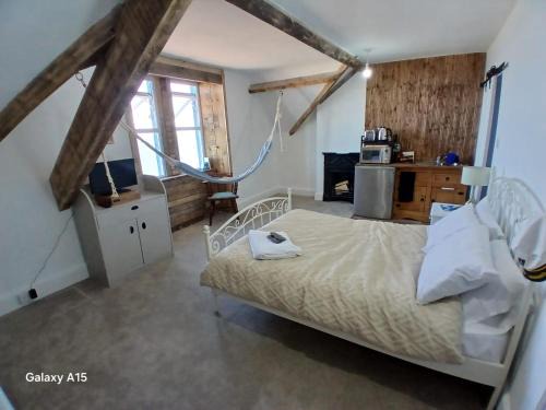 Rhyd-y-clafdy Casa | Eagles Nest Sea view with ensuite 3rd floor