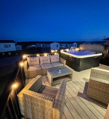 Swarland Apartamento | Eagles View - 2 bed hot tub lodge with free golf, NO BUGGY