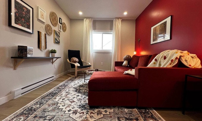 Downtown Apartamento | Earthy Tones Summary: