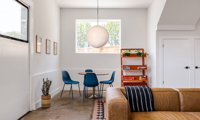 Blackshear-Prospect Hill Casa | East ATX Gem | Walk to It All