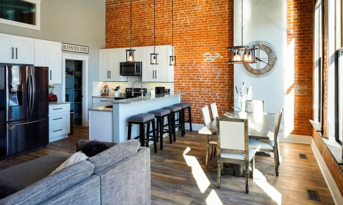 Baker City Apartamento | East Empire Theatre Loft