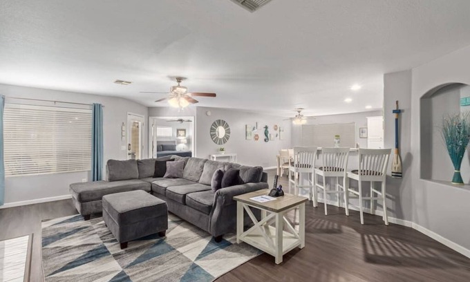 East Mesa Casa | East Mesa home sleeps 6 close to hwys Legacy Sports