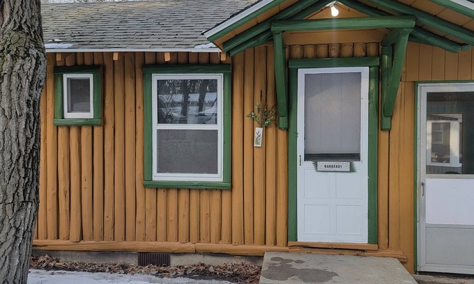 East Tawas Cabina | East Tawas 1 bedroom Barberry cabin