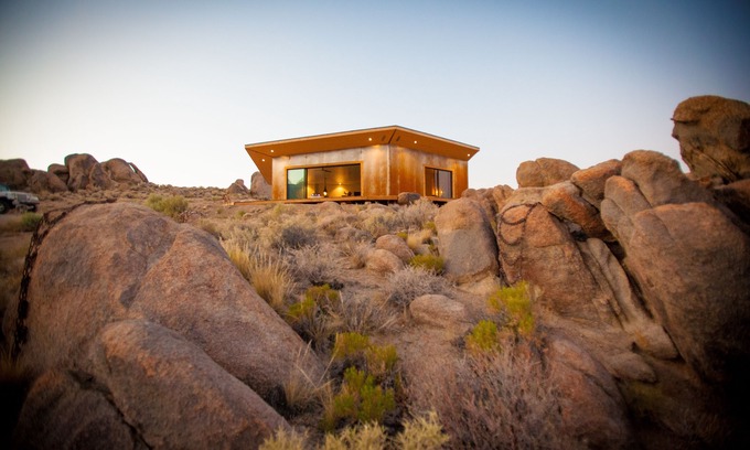 Lone Pine Casa | East Wind, unique house with majestic views