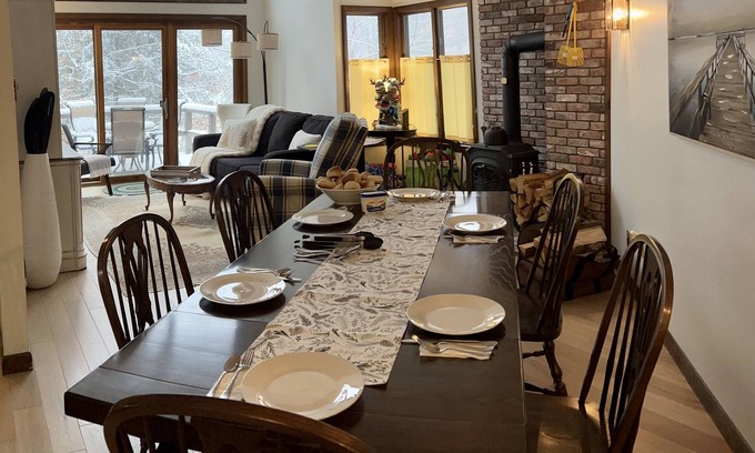 Grantham Casa | Eastman Lakeside Condo