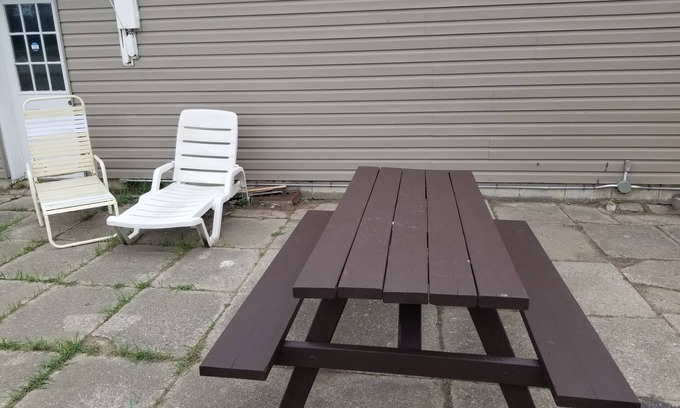 Woodstock Hotel | Eastwood Motel