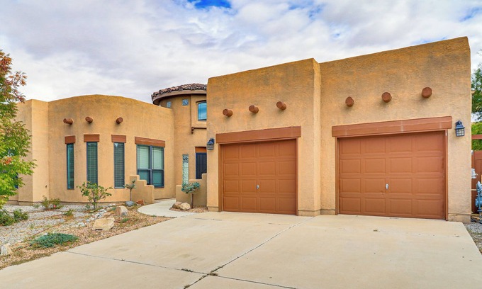 Rio Rancho Casa | Easy ABQ Access: Large Family Home w/ Patio & Yard