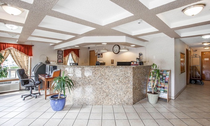 Tukwila Hotel | Econo Lodge SeaTac Airport North