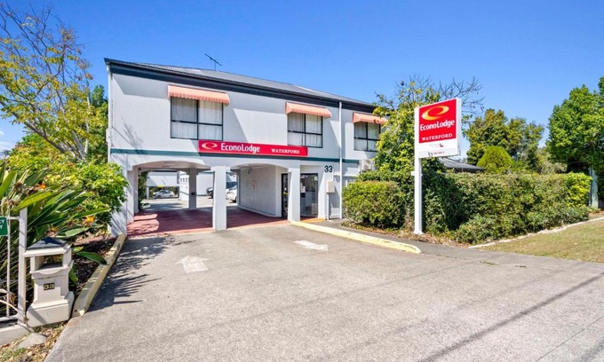 Waterford West Cabina | Econo Lodge Waterford