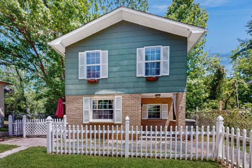 Hendersonville Casa | Ecusta Dacha