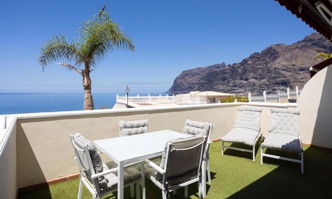 Los Gigantes Apartamento | EDEN RENTALS Hermosas Vistas al Océano y Los Acantilados