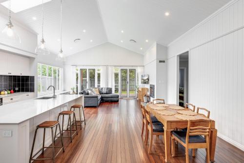 East Toowoomba Casa | Effortless Elegance & Charm!