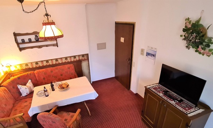 Unterschonau Apartamento | Einfache Fewo Alpenpanorama "kneifelspitze" mit Gemeinschaftspool und Bergblick