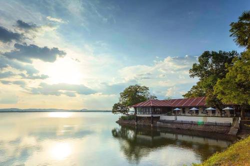 Polonnaruwa Complejo | EKHO Lake House - From Colonial Bungalow to Royal Retreat