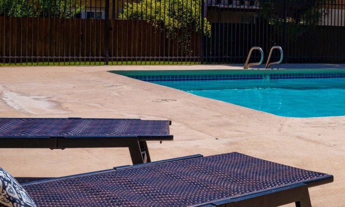 Northeast Heights Casa | EL Altos & The Plaza - 2 Viviendas 1 Propiedad