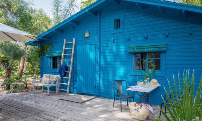 Sagra Chalet De Esquí | EL BOTANICO DE SAGRA CASITA TURQUESA