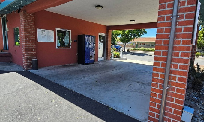 Pittsburg Hotel | El Dorado Motel