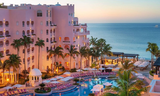 Centro Complejo | El Medano Beach Retreat, Pueblo Bonito Rose 2-Bedroom w/Kitchen Condo +Amenities