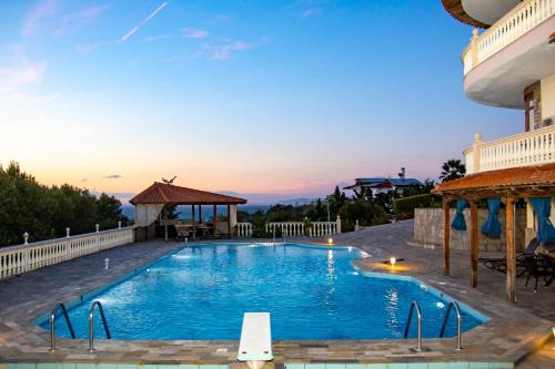 Agia Triada Casa | El Paraiso Premium