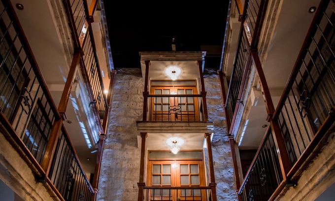 Centro histórico Hotel | El Portal de San Lázaro