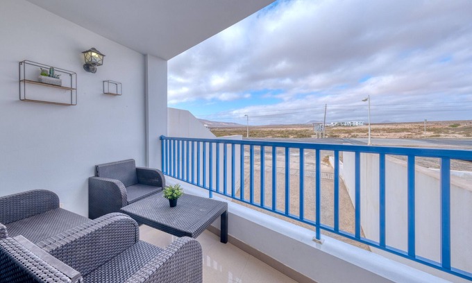 Caleta de Famara Chalet De Esquí | EL RINCÓN DE FAMARA